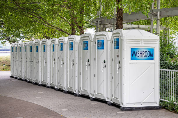 Best Event porta potty rental  in Hinton, WV